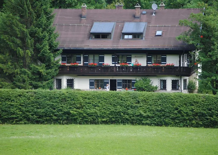 Alpenvilla Apartment *